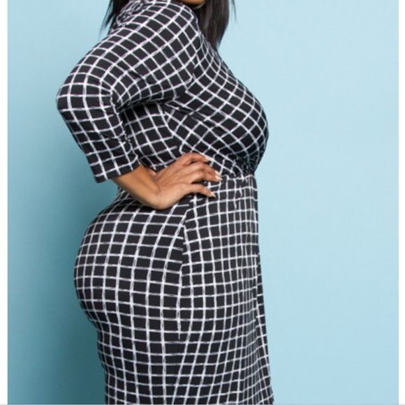 New Plus Size Checkered Dress - Picture 2 of 4